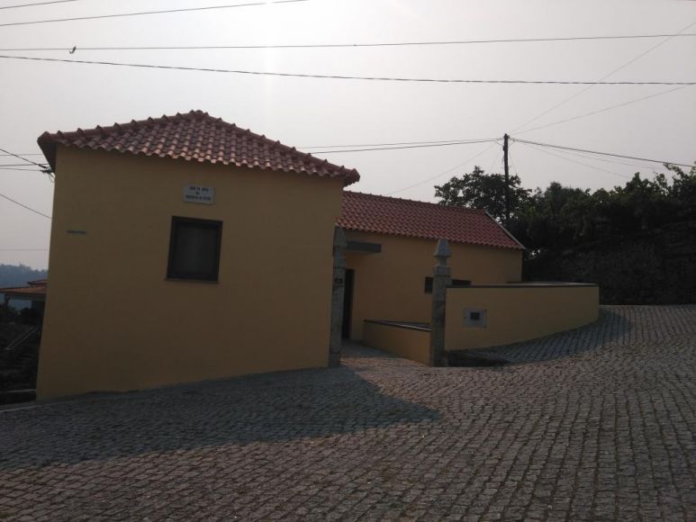 Pintura Exterior do Edif&iacute;cio Sede de Junta de Feitos
