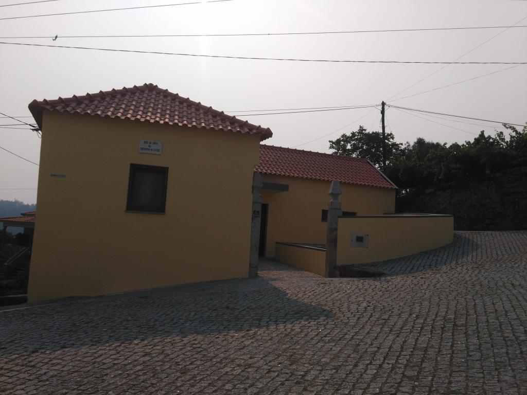 Pintura Exterior do Edifício Sede de Junta de Feitos