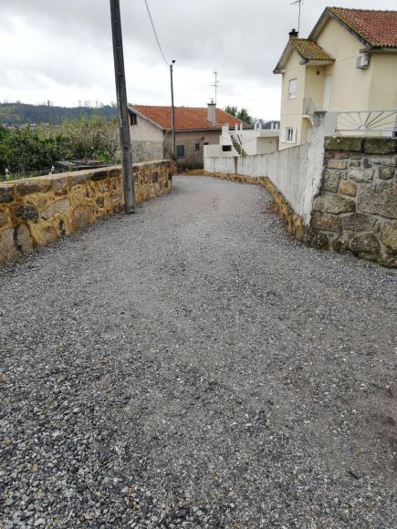 Alargamento / Rua dos Pa&uacute;los em Vila Cova