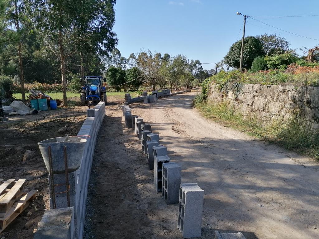 Alargamento da Rua do Caniço (Lugar de Enchate), em Vila Cova - Fase 3