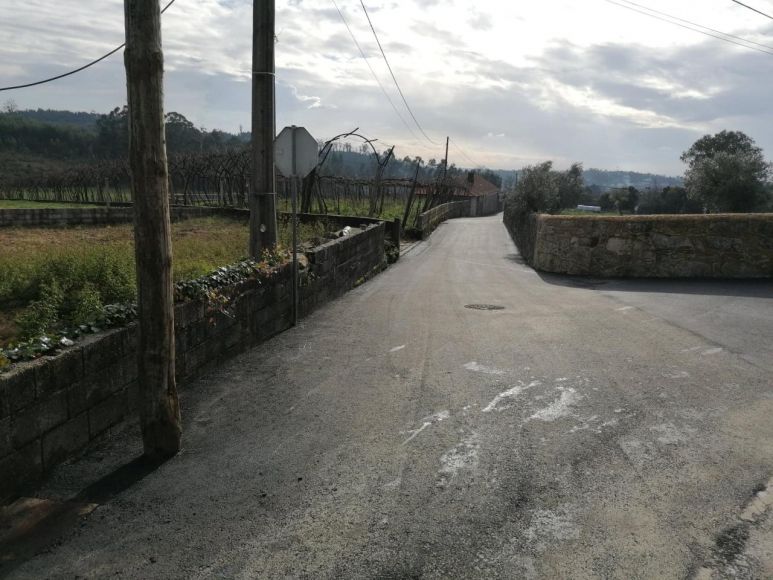 Pavimenta&ccedil;&atilde;o de Parte da Rua do Cani&ccedil;o (1.&ordf; Fase - Enxate), em Vila cova
