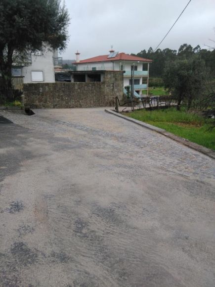 Pavimenta&ccedil;&atilde;o na Rua da Azenha em Vila Cova