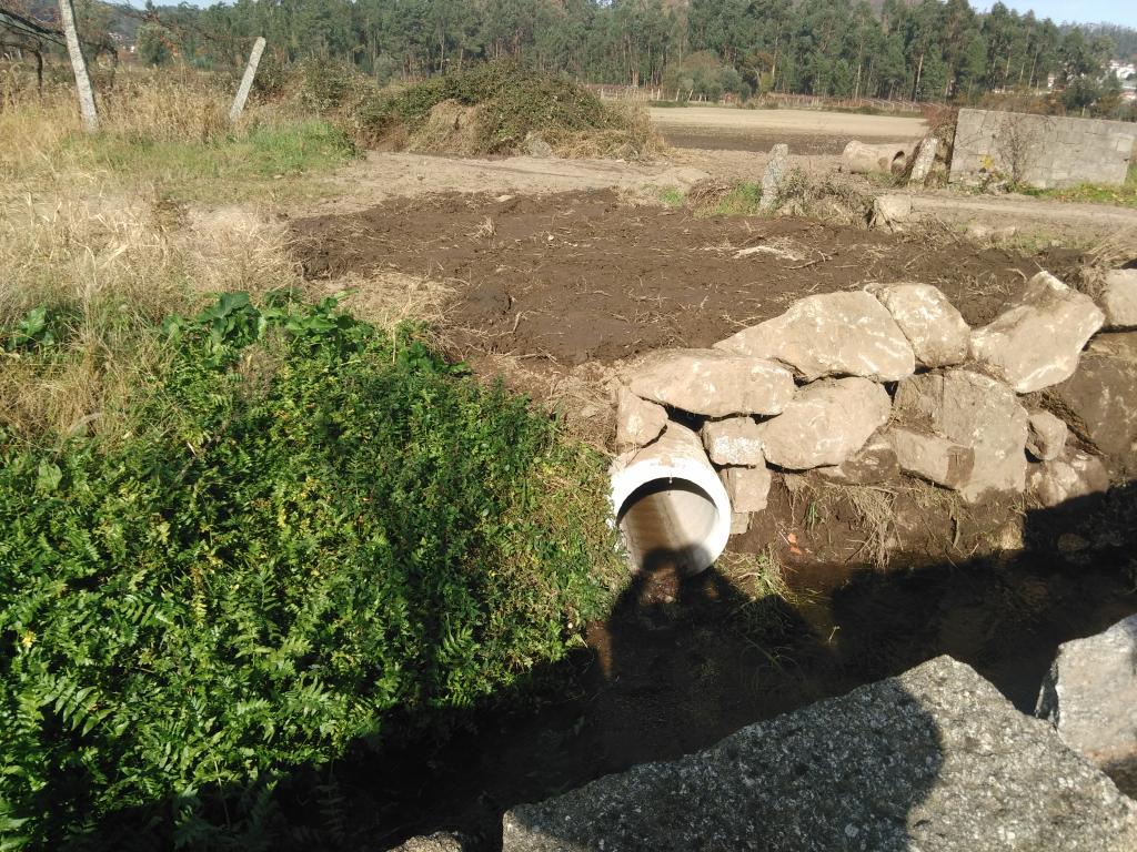 Resolução de Problema de Drenagem de Águas Pluviais / Rua Casal Balteiro - Vila Cova