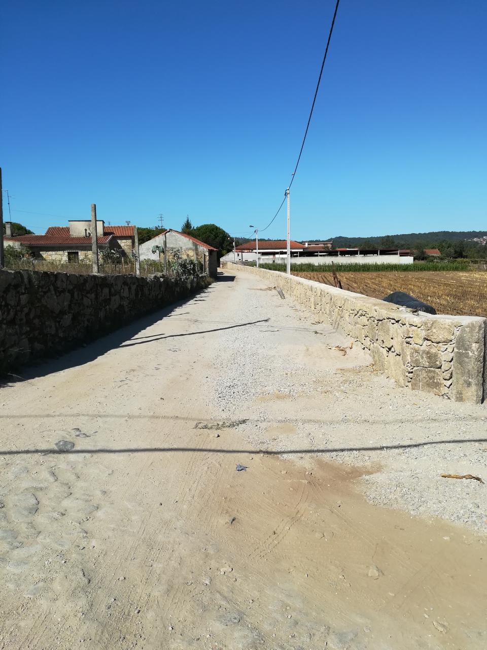 Alargamento da Rua de S. Salvador em Vila Cova