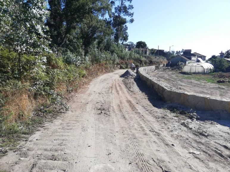 Alargamento na Rua do Cani&ccedil;o (Lugar da Portela) - Vila Cova